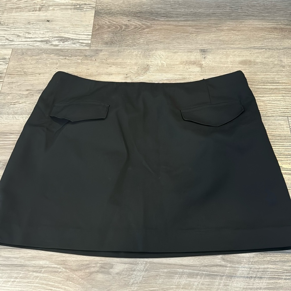 H&M Black skirt